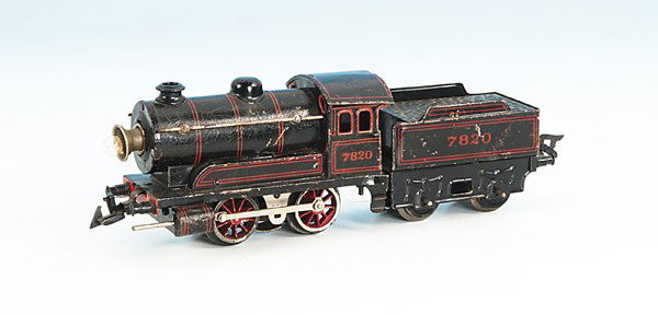 BING Dampflok gez. 7820: B, mit 2 achs. Tender, 25 cm, schwarz lithogr., deutliche Gebrauchsspuren.