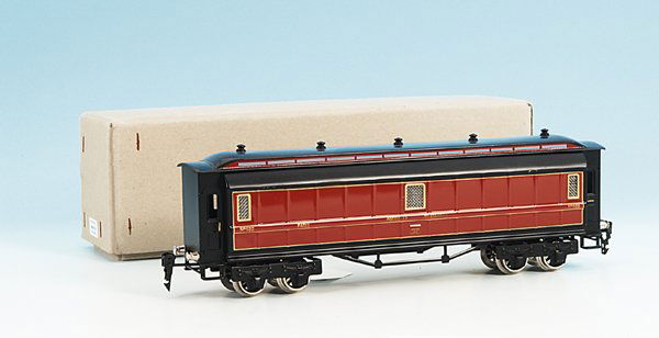 HEHR PLM-Postwagen: 34,5 cm, rotbraun/schwarz handlackiert, neuwertig, im OKT.