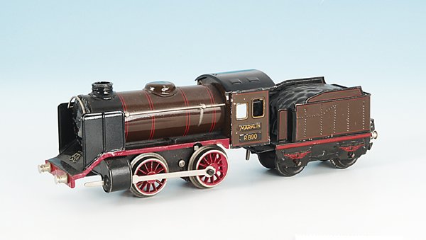 MÄRKLIN Uhrwerklok R 890, braun: Blech, B mit 2 achs. Tender, Uhrwerkschlüssel vorhanden. Guter Orig.-Zustand.