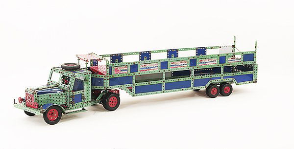 MÄRKLIN Metallbaukasten Fertigmodell "-Sattelschl: 90 x ca. 120 cm, guter Zustand, leichte Gebrauchsspuren. Kein Versand möglich!