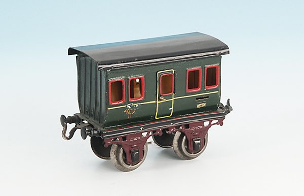 BING uralt Postwagen 9196/1: 15 cm, grün handlackiert, Türen zum Öffnen, Dach erneuert und angelötet, Besichtung erforderlich.