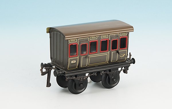 BING Personenwagen ca. 1912: 15 cm, grün lithogr. guter Orig.-Zustand.