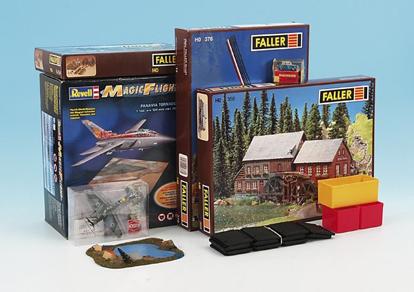 Konvolut Modellbahn Zubehör: überwiegend gut erhalten. Besichtigung erforderlich!