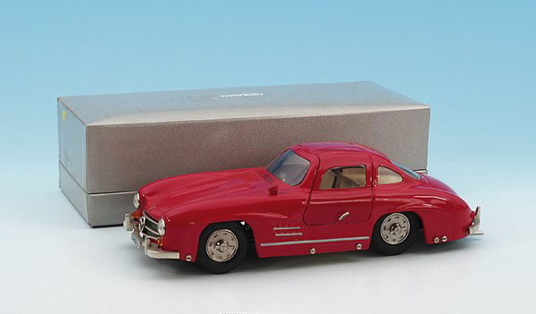 MÄRKLIN Rennwagen 1092 "Museumsmodell 1993": 300 SL, rot, gut, im OKT.