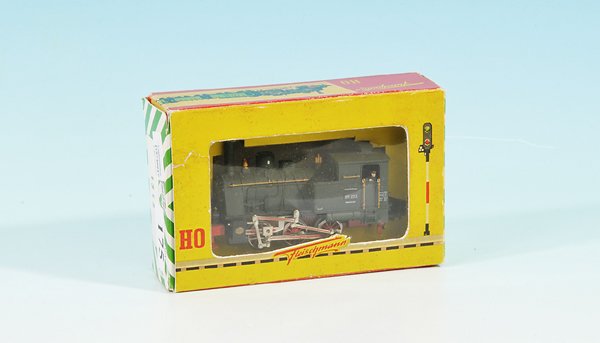 6072 FLEISCHMANN Tenderlok 1315: grün neulackiert und neu beschriftet, im Nachbaukarton.