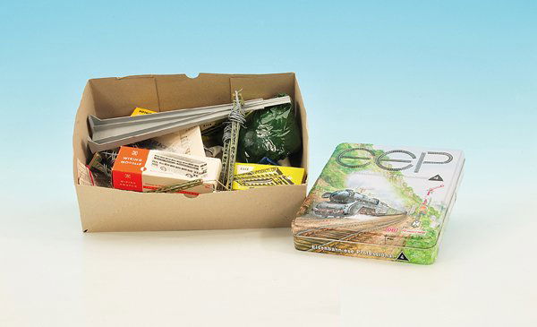 Konvolut Modellbahn-Zubehör: gut, teilweise in OKTs.