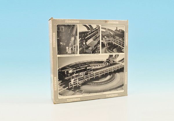 FLEISCHMANN Drehscheibe: gut, im OKT.