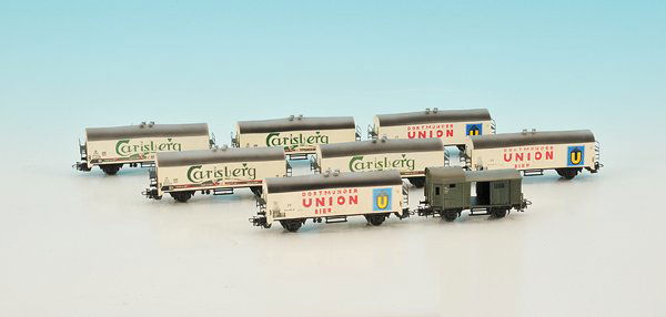 Konvolut MÄRKLIN/MARKLIN H0-Wagen: zumeist kräftige Alterungs- und Gebrauchsspuren, ohne Kartons. Besichtigung erforderlich!