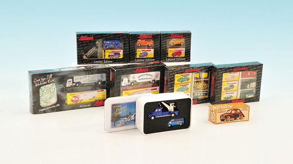 Konvolut Modellautos: Kunststoff bzw. Metallbauweise, guter Zustand, teilweise in OKTs.