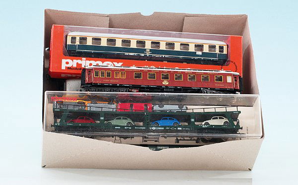 Konvolut H0-Wagen: überwiegend MÄRKLIN/MARKLIN, Gebrauchsspuren.