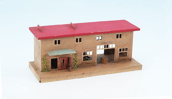 KIBRI Landbahnhof: Blech, Kräusellack, Turm fehlt, Gebrauchsspuren.