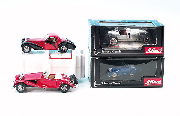 4 Modellautos: neuere Produktion, in OKTs.