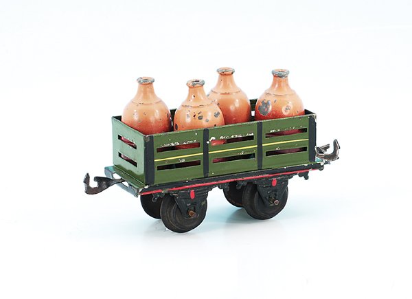 BING uralt Säuretransportwagen: 11,5 cm, grün handlackiert, mit 4 original Säurebehältern, Gebrauchsspuren.