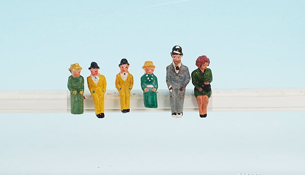 5 Spur 0 und 1 Spur 1 Sitzfiguren: gut erhalten.