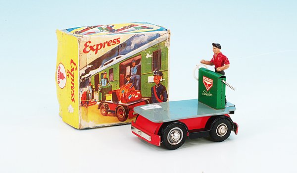 STRENCO Gepäckkarren: bunt lithogr., Uhrwerkantrieb, Fahrer beweglich, guter Orig.-Zustand, im OKT.