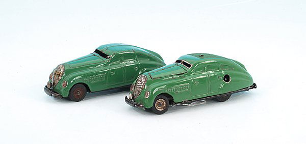 2 SCHUCO Autos Kommando 2000 und 1750: deutliche Gebrauchsspuren.