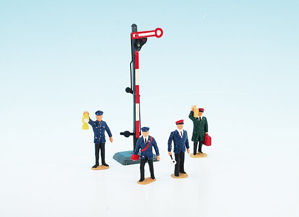 4 LGB Figuren und MÄRKLIN/MARKLIN Signal: Signal übermalt, Figuren gugt erhalten.