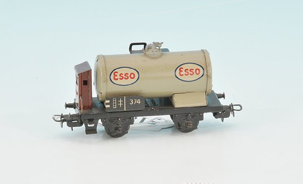 MÄRKLIN/MARKLIN Kesselwagen 374 Esso.8: Blech, BK 5, guter Orig.-Zustand.