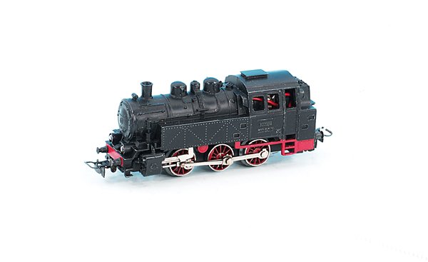 MÄRKLIN/MARKLIN Tenderlok TM 800.0: Guss, Fahrwerk dunkelrot, mittlere Achse ohne Spurkranz, insgesamt guter Zustand.