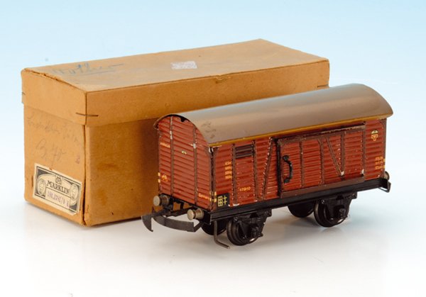 MÄRKLIN gedeckter Güterwagen 1781/0 K: 18,5 cm, mit automatischer Kupplung, Orig.-Zustand, leichte Gebrauchsspuren, im richtig nummerierten OKT.
