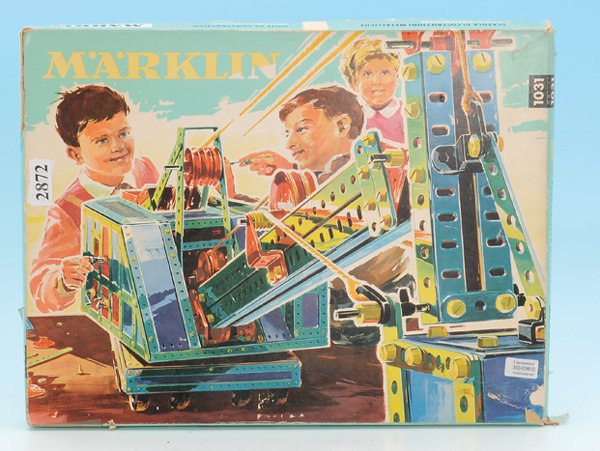 MÄRKLIN Metallbaukasten 1031: Inhalt gut erhalten, Kartondeckel deutlich beschädigt.