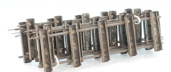 6 MÄRKLIN Gleise 1/1, Spur III: gerade, stark verschmutzt, kleine Löcher in den Schwellen, technisch o.k.