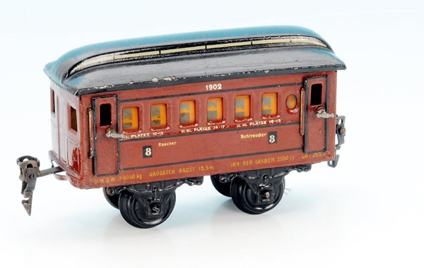 MÄRKLIN Personenwagen 1902/0: 14 cm, dunkelbraun, Oberlichtdach schwarz handlackiert, bemalte Cellonscheiben, guter Orig.-Zustand, minimale Gebrauchsspuren, selten!