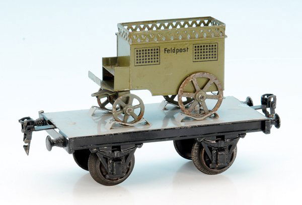 MÄRKLIN Militärtransportwagen 1925/8400/14 "Feldpost": 18 cm, beladen mit oliv handlackiertem Feldpostwagen, leichte Lackschäden am Unterwagen, der Feldpostwagen in sehr gutem Orig.-Zustand.