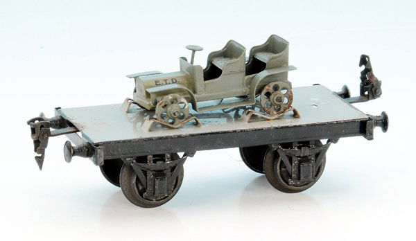 MÄRKLIN Militärwagen 1925/8400/3 "Offizierswagen: 18 cm, Lackschäden am Unterwagen, das Auto in sehr gutem Orig.-Zustand.