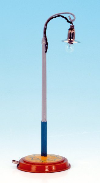 MÄRKLIN Bogenlampe 13451/1: Höhe 28,5 cm, Mast neuverlötet und beilackiert.