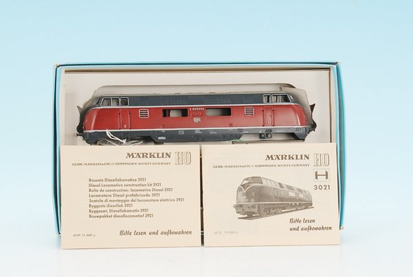 MÄRKLIN Bausatz 3921, unmontiert: neuwertig, eingehend geprüft: die Lok war nie montiert. Klasse!
