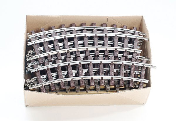 Konvolut LGB-Gleise: zumeist alte Alu-Gleise, gut erhalten.