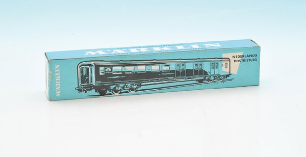 MÄRKLIN niederl. Postwagen 4048: gut erhalten, im OKT.