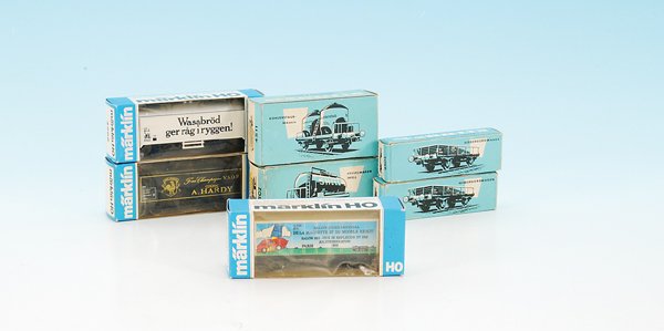 Konvolut MÄRKLIN H0-Güterwagen: teilweise gut erhalten, teilweise beschädigt, in OKTs. Besichtigung erforderlich!