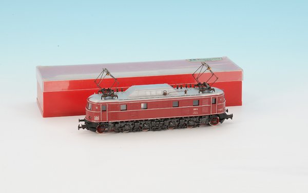 RIVAROSSI E-Lok E 19: 2 Leiter Gleichstrom, im beschÃ¤d. OKT.