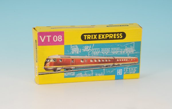 TRIX Express Triebwagen VT 08: Alterungs- und Gebrauchsspuren, im OKT ohne Etikett.