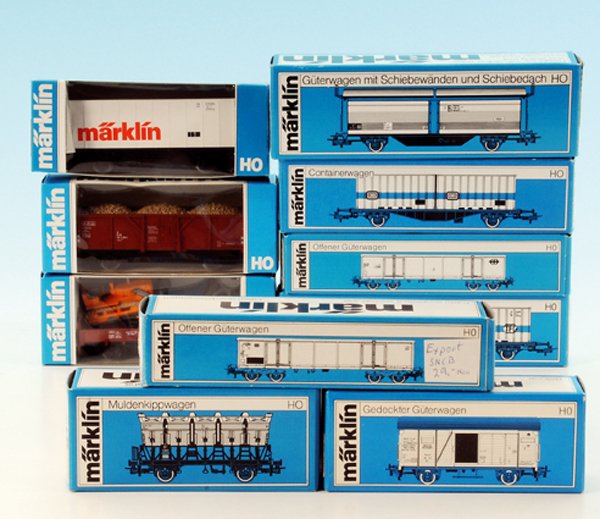 10 MARKLIN GÃ¼terwagen: sehr gut, in OKTs.
