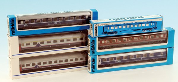 6 MARKLIN D-Zug-Wagen: verschiedene Bahnverwaltungen, sehr gut, in OKTs.