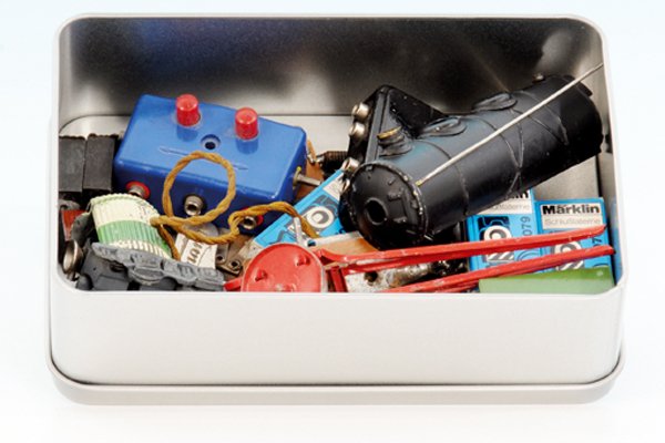 Konvolut MARKLIN Ersatzteilspender: teilweise beschÃ¤digt. Besichtigung erforderlich!