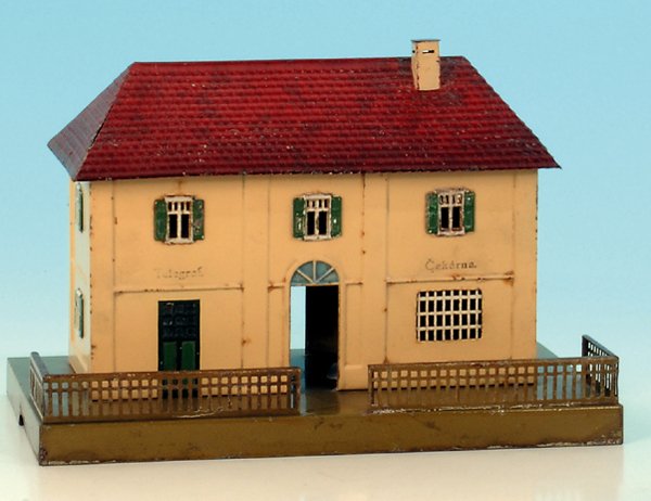 MARKLIN Bahnhof 2001: 29,5 x 16 cm, mit tschechischen Aufschriften! Orig.-Zustand, einige Gebrauchsspuren rundum.