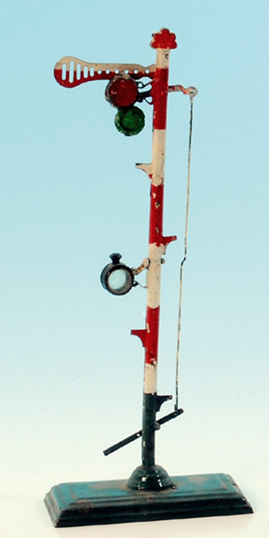 MARKLIN uralt Handsignal: HÃ¶he 29 cm, Sockel: Ã¼berlackiert, LÃ¶cher gebohrt, deutliche Gebrauchsspuren.