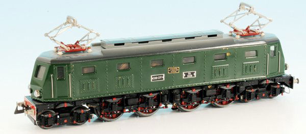 BIAGGI E-Lok CA. 0428 Sonderlackierung grÃ¼n SBB: 2`D 2`, 42 cm, grÃ¼n, Dach grau handlackiert, durchbrochener Gussrahmen, RÃ¤der mit imitierten Buchli-Antrieben, einige RÃ¤der mit Zinkbruchansatz, GehÃ¤use und Rahmen in gutem Orig.-Zustand,