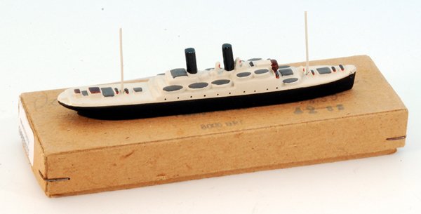 WIKING Passagierdampfer 8000 BRT: Guss, NachkriegsausfÃ¼hrung, Ã¼berdurchschnittlich gut erhalten, im OKT.