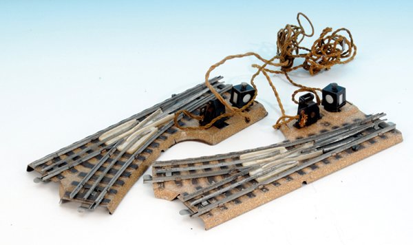 MARKLIN Weichenpaar von 1945: Blech, Schienen nicht brÃ¼niert oder vernickelt. Selten!