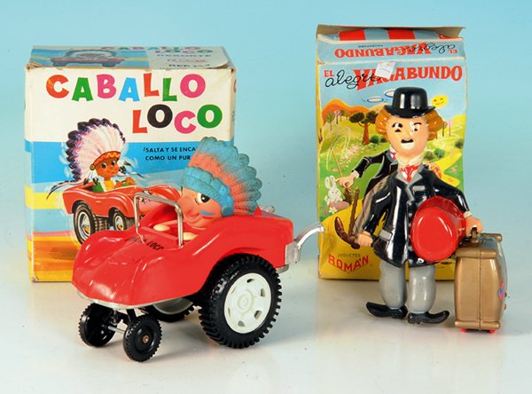 2 Kinderspielzeuge: RICO Kinderauto mit Indianer, Charly Chaplin, sehr gut, in OKTs.