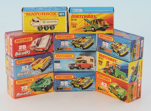 11 MATCHBOX Autos: neuwertig, in OKTs.