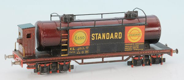 ELETTREN Kesselwagen "STANDARD": 31,5 cm, Kessel teilweise ueberlackiert, 1 Drehgestellwange und 2 Radsaetze fehlen.