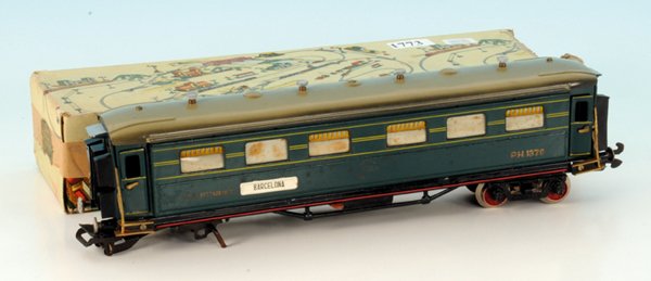 PAYA alt D-Zug-Wagen PH 1376: Wagen gut erhalten, 1 Drehgestell gebrochen, Besichtigung erforderlich, im OKT.