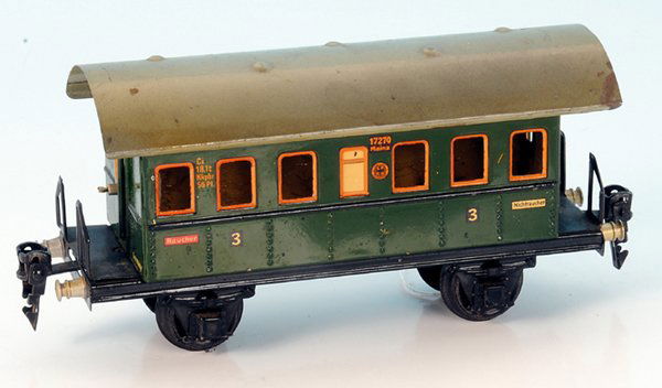 MARKLIN Personenwagen 1727/0 "DONNERBueCHSE": 16,5 cm, gruen, Dach grau, Wagenkasten mit leichten, Dach mit mittleren Gebrauchsspuren.