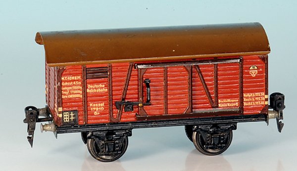 MARKLIN gedeckter Gueterwagen 1781/0: 16,5 cm, leichte Gebrauchsspuren.